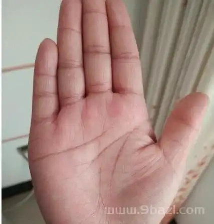 9种手纹的女人命好:为什么说手心纹路清晰而干净的女生命一定好?