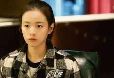 李庚希特别好看的照片李庚希图片高清图片