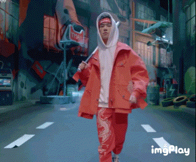 易烊千玺舞蹈秀,像极了那个为你打群架的男孩_手机搜狐网