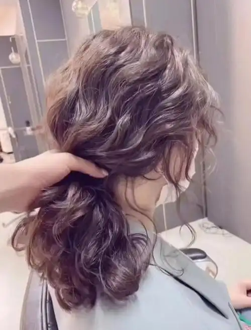 好打理扎起来一绝#徐州烫发  #徐州染发#显白发色  #法式卷#芭比烫