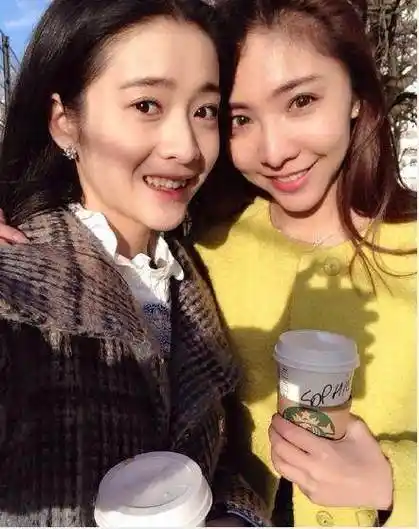 张雪迎这样由家里人打理大小事务的明星很多,除了吴磊,关晓彤,蒋依依