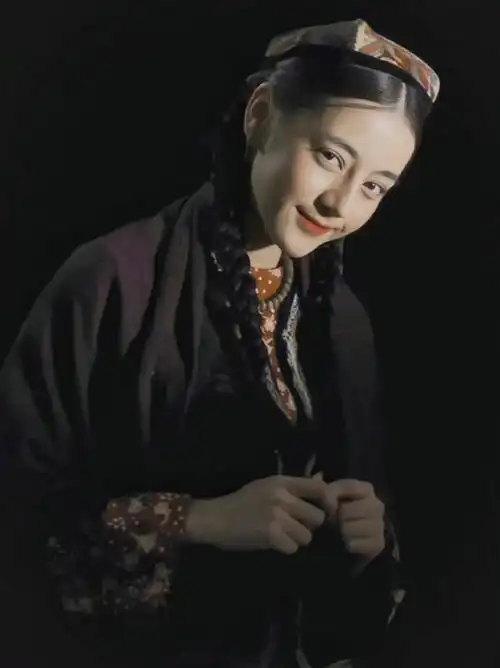 迪丽热巴阿娜尔罕旧照