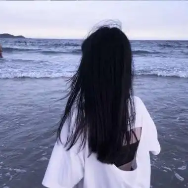 忱离自截海边女头女生头像