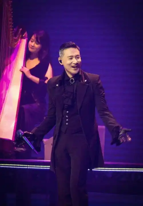 张学友成都演唱会票房收入约2.2亿元 四川演出经济呈爆发式增长|演唱