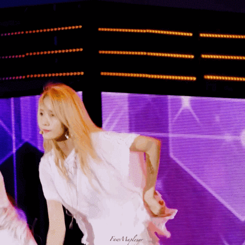 林允儿动图 舞台系列(缓慢持更)