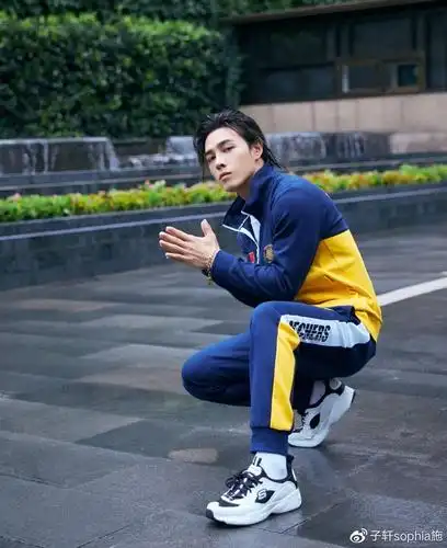 程序员原来这么有魅力正青春洪尧饰演的但丁让你爱上it男