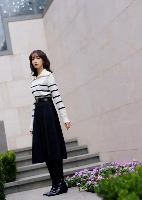 宋茜演绎商务时尚优雅自信摩登又潮流看出职场江湖穿搭秘籍