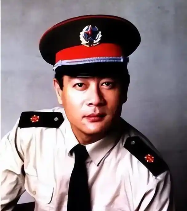 巫刚个人资料现任妻子(与前妻赵英离婚后至今未婚)