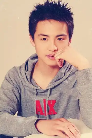 回顾马天宇5岁亲手送走母亲他的童年和刘学州一样悲苦