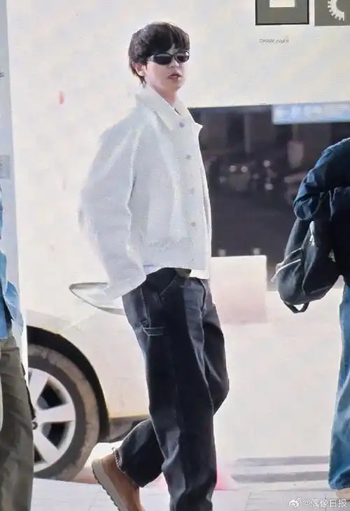 朴灿烈最新机场路透##朴灿烈肉眼可见的胖了