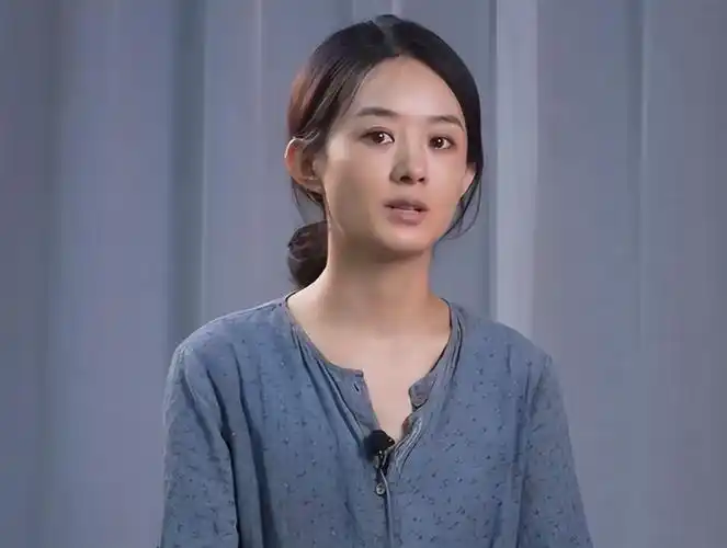 全程瞪眼,表情狰狞 ,36岁赵丽颖带来85花"教科书"式