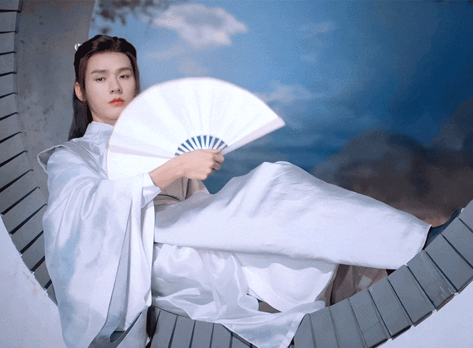 是谁的扇子,摇到你心里去了?|杨洋|刀马旦|扇面|转扇_网易订阅