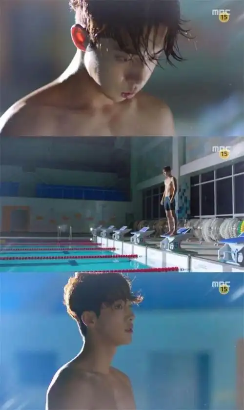 游泳的南柱赫选手总让橘子君想到《你是谁-学校2015》.