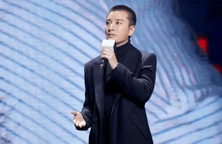 发际线高适合什么发型