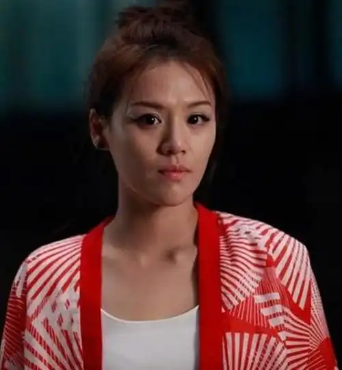 "黎吧啦"马思纯发福到变样,身材浮肿双下巴明显,差点认不出来