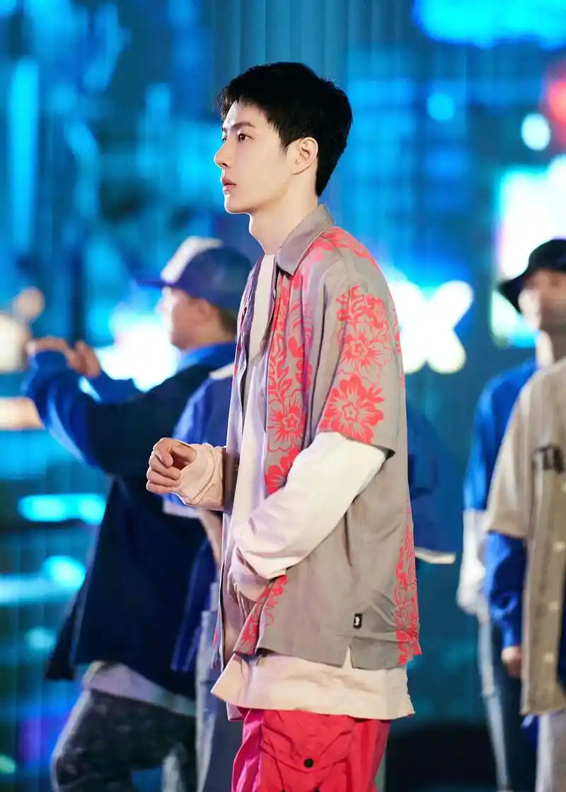 王一博肖战 平安喜乐 - 抖音