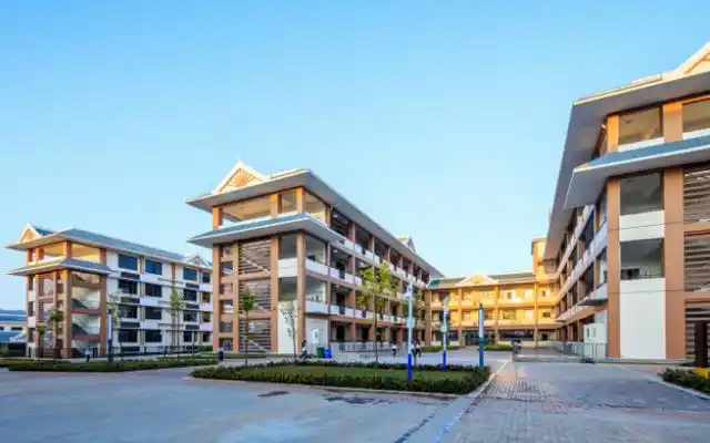 "后浪"学子激扬!云南衡水实验中学正式落户西双版纳!