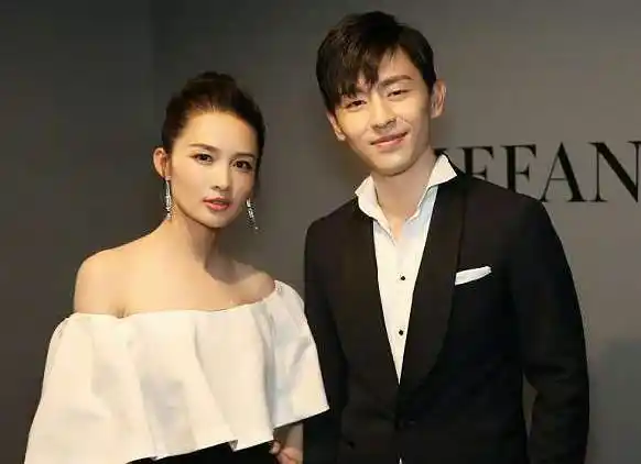 李沁和邓伦真的在一起了……_爸爸_有合作_楚乔