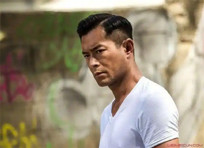 古天乐的脸怎么变形了古天乐的脸怎么了他是不是整容