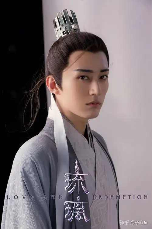 请问你们大家怎么评价刘学义着个演员的颜值反正我觉得帅