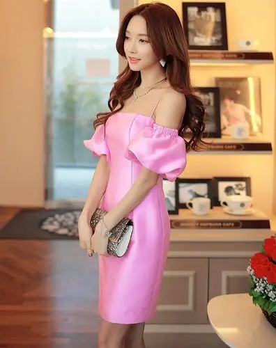 (特惠)玫粉色裸肩修身连衣裙