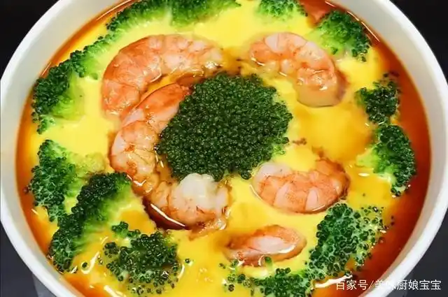 减肥可以吃的西兰花虾仁豆腐蒸蛋,口感滑嫩又营养美味,热量还低