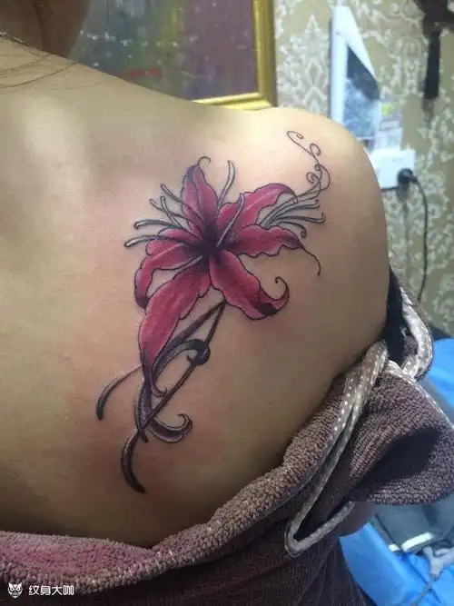 彼岸花_纹身图案手稿图片_杨伟伟的纹身作品集