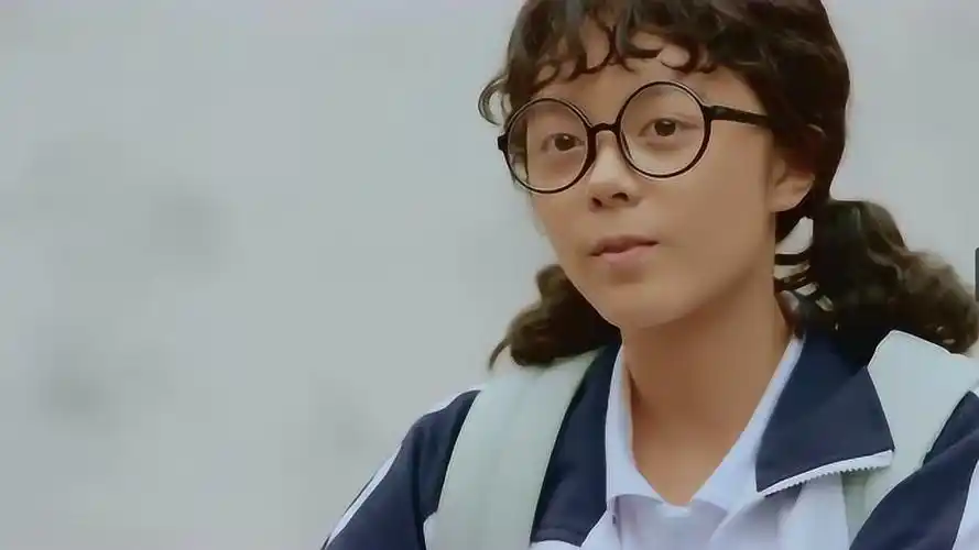 初恋那件小事默默跟着男神走一路尴聊夏淼淼开心的不得了