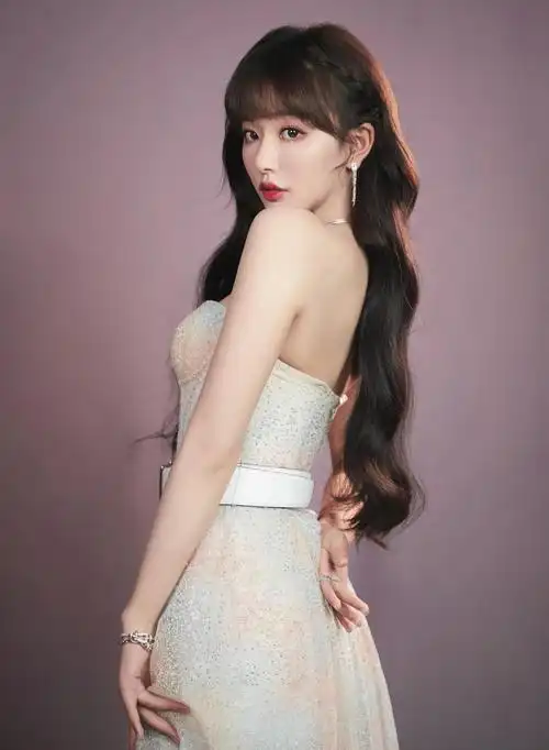 孔雪儿的精美清纯写真可爱迷人