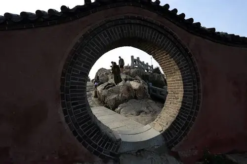 岱顶风景----瞻鲁台