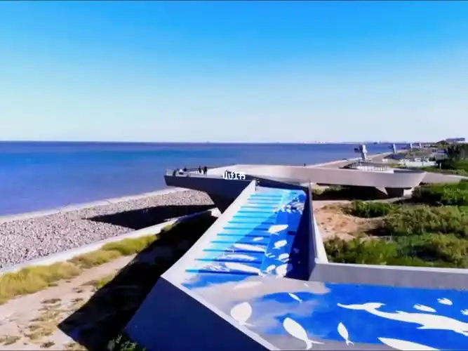 天津东疆湾亲海公园