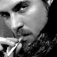 男人抽烟图片霸气_微信头像图片大全