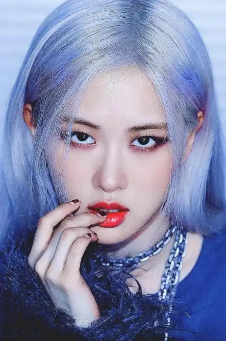 看了rose孟美岐的新发色谁不想说一声绝