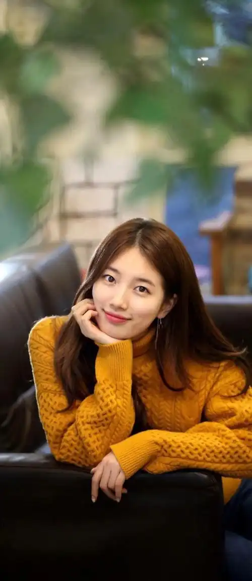 裴秀智近照眼神呆滞嘴凸脸颊凹陷,被质疑整容项目做太多有后遗症