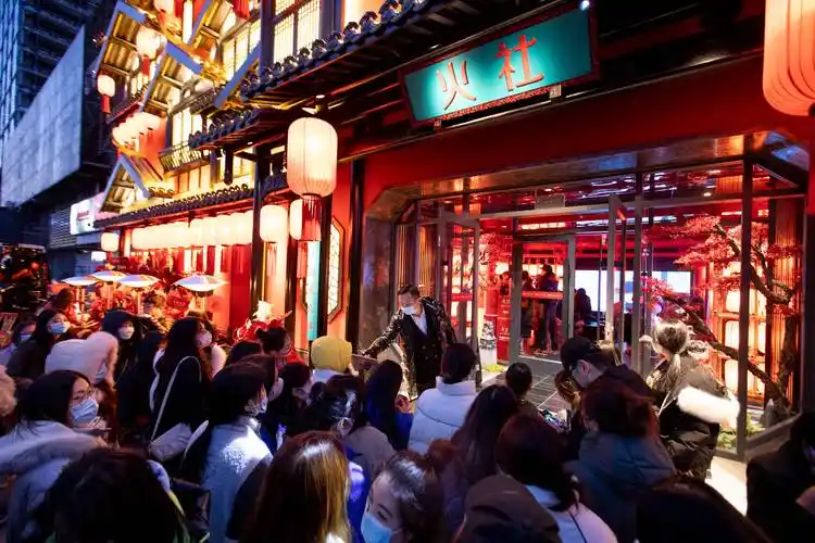 原创邓伦火社火锅在京开首店牛油与辣椒的完美结合麻辣火锅超过瘾