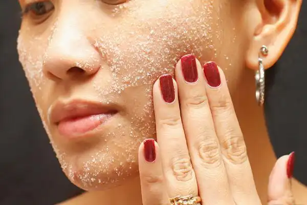 去角质对皮肤有伤害吗去角质的作用与功效是什么