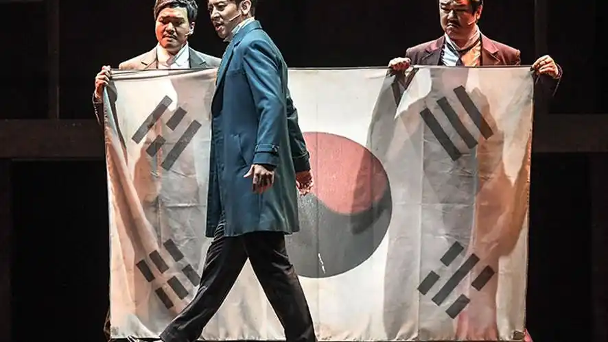 v live - 093145  0117> 70252562 163671