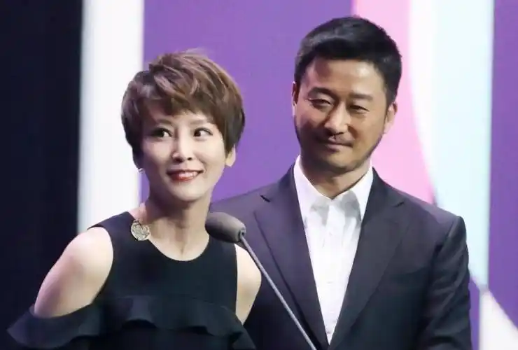 2013年,吴京父亲家里被偷,吴京发了条微博,小偷吓得物归原主_谢楠