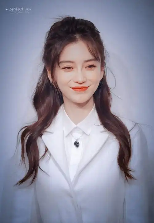 angelababy超话98#迪奥品牌大使angelababy#20211111|dior站台南风