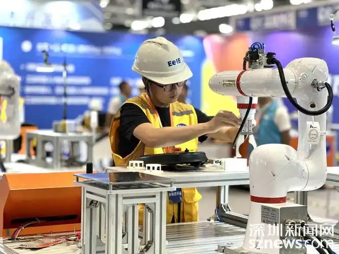 深圳第十三届职工技术创新运动会暨机器人系统集成职业技能竞赛举行