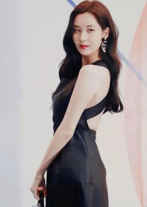 温柔俏皮成熟优雅的性感女神徐贤