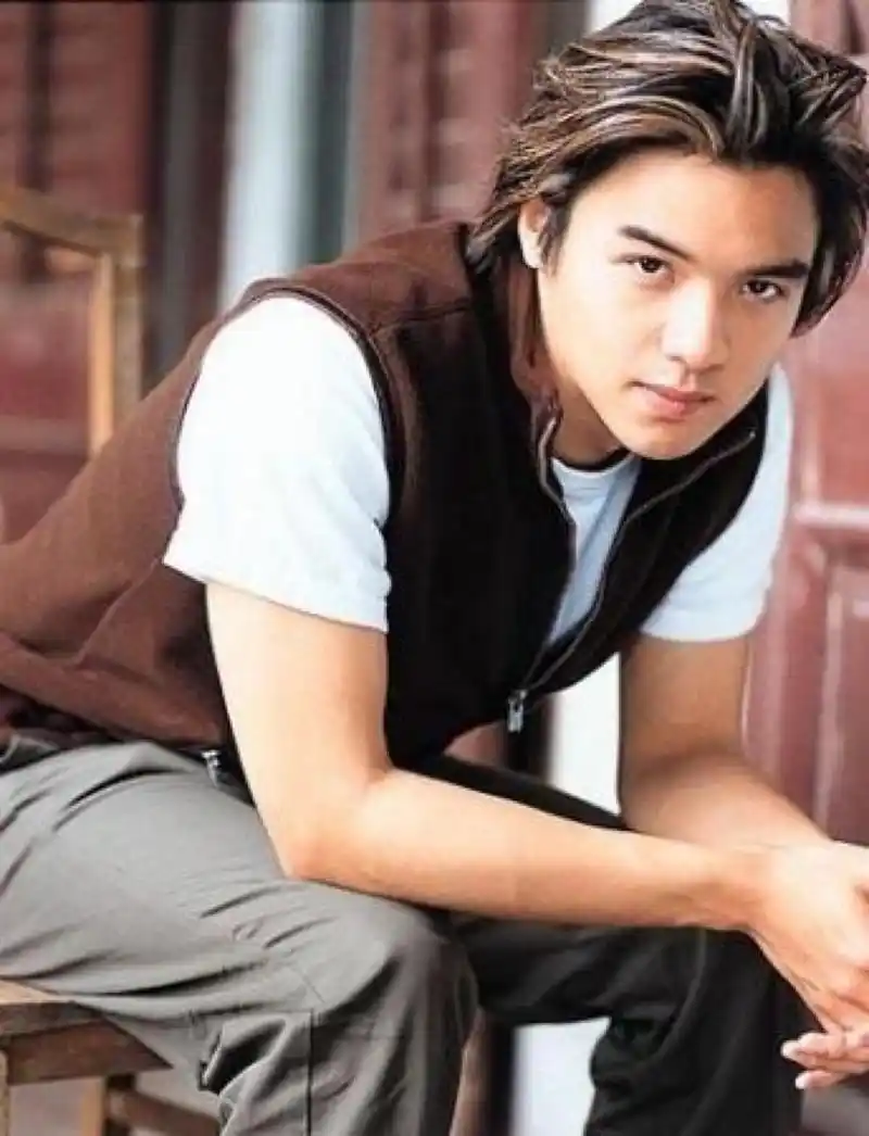 舒淇冯德伦结婚照爆露冯德伦家境背景 原来女神才是高攀了.