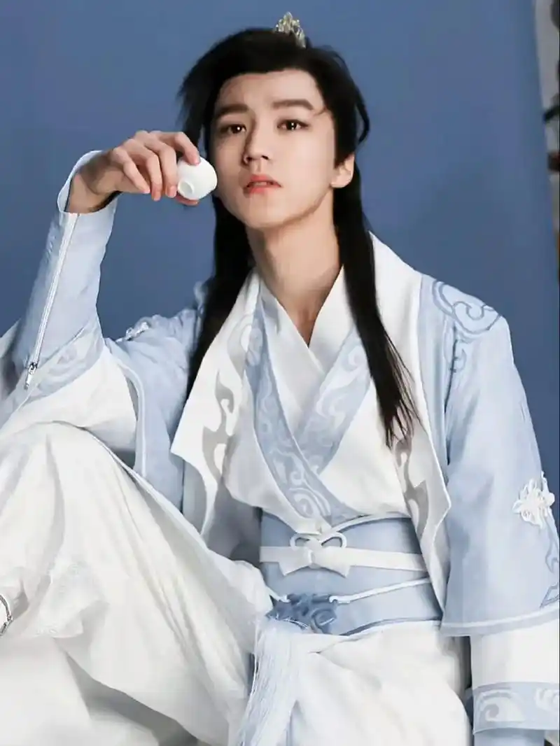 一眼万年#王俊凯 #古装  (图片传cr.     侵删) - 抖音