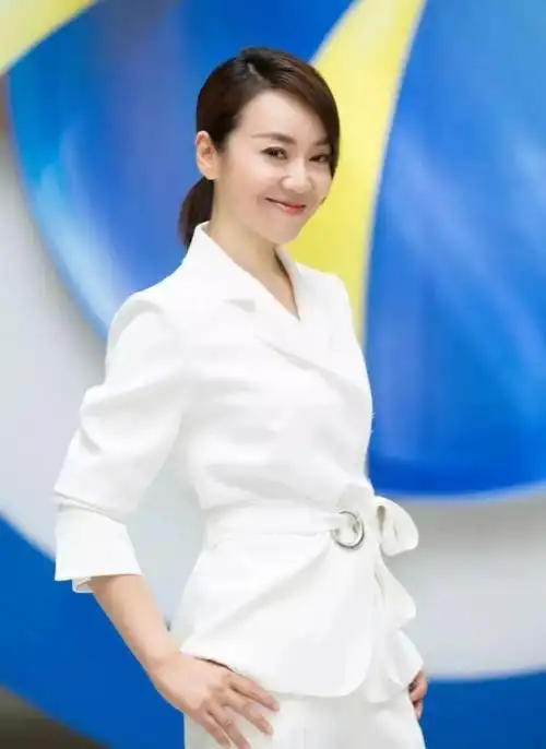 回顾闫妮离婚那年老了10岁公婆含泪不舍她离家怒骂儿子不争气