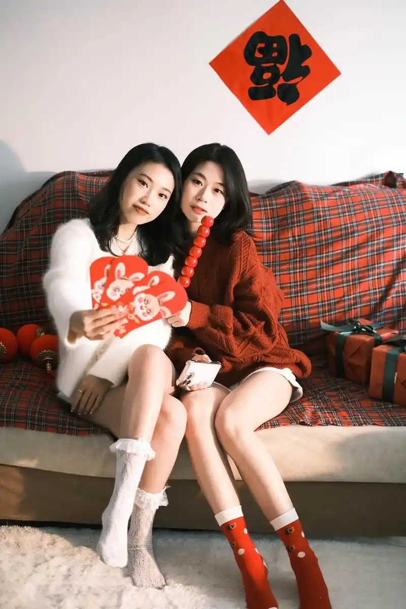 "你也有一个一辈子都会不离不弃的闺蜜吗"   #闺蜜写真 # - 抖音