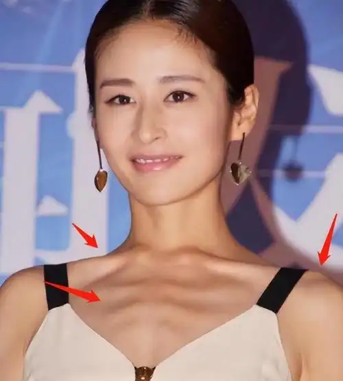 全身抹白,骨瘦如柴,竹竿腿,内娱的畸形审美,啥时候能停