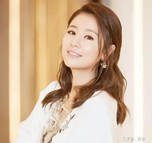 林心如大变样四十多岁的年纪六十多岁的脸这些年她经历了什么