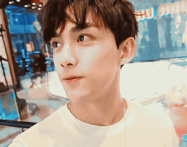 吴磊大侦探第八季路透##吴磊录制大侦探8饭拍路透