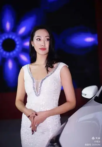 再大  我也会勇往直前  我们的爱  摄影:留连      出镜:国际车展模特