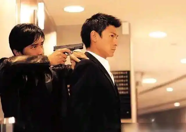 这部无间道电影你还记得吗刘德华59梁朝伟58了经典不再有